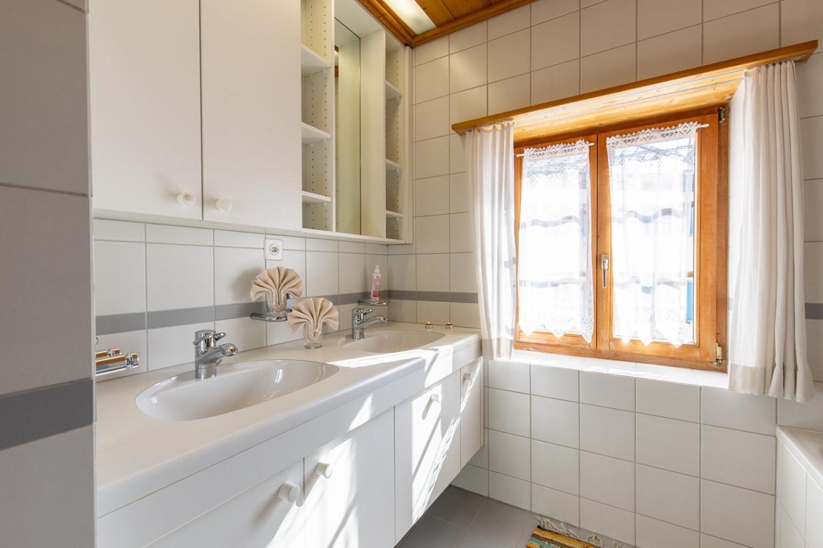 شقة Chasa Tredeschin سكول المظهر الخارجي الصورة